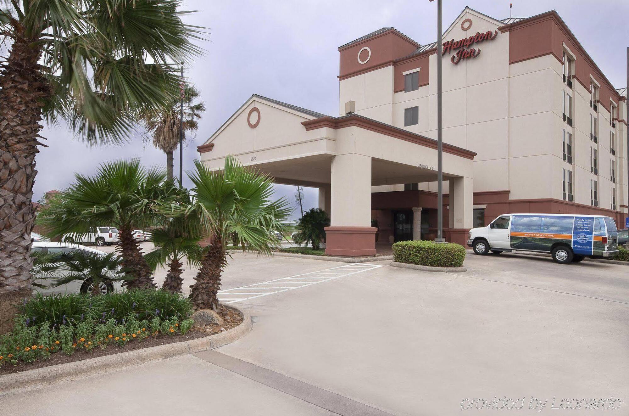 Hampton Inn Houston Hobby Airport Exterior photo